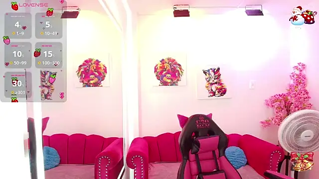 Snapshot of Miss_dolly_ chatting on 11-19-25, 12:27 Miss dolly online show from 11-19-25, 12:27