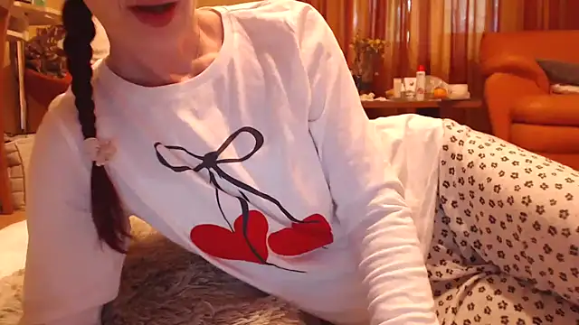 LovelyAndraGirl online show from 06-12-26, 07:07