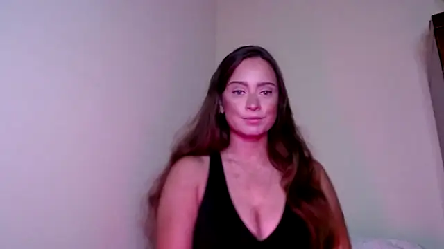 Sophie Raegan online show from 12-13-24, 01:01