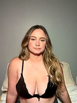 Sophie Raegan online show from 10-15-25, 11:54