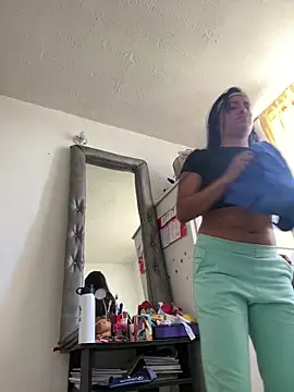 AlanaLars online show from 04-02-26, 04:59