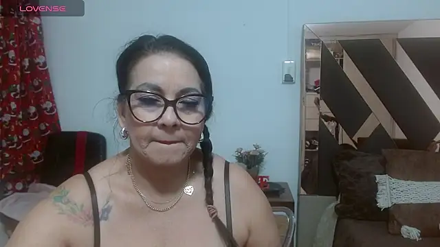 lindaesmeralda online show from 02-20-26, 11:00
