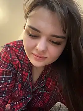 Snapshot of NikaMur chatting on 12-20-25, 03:13 NikaMur online show from 12-20-25, 03:13