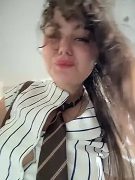 Snapshot of NikaMur chatting on 03-01-26, 02:13 NikaMur online show from 03-01-26, 02:13