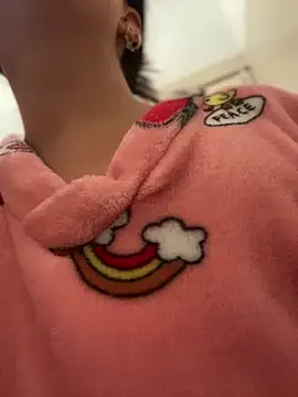 Snapshot of CharlotteScotte chatting on 01-18-25, 10:28 CharlotteScotte online show from 01-18-25, 10:28