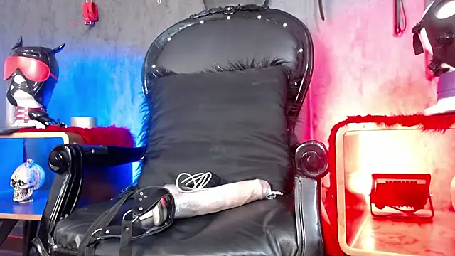 Snapshot of CharlotteScotte chatting on 02-24-25, 11:54 CharlotteScotte online show from 02-24-25, 11:54