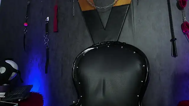 Snapshot of CharlotteScotte chatting on 03-07-25, 05:06 CharlotteScotte online show from 03-07-25, 05:06