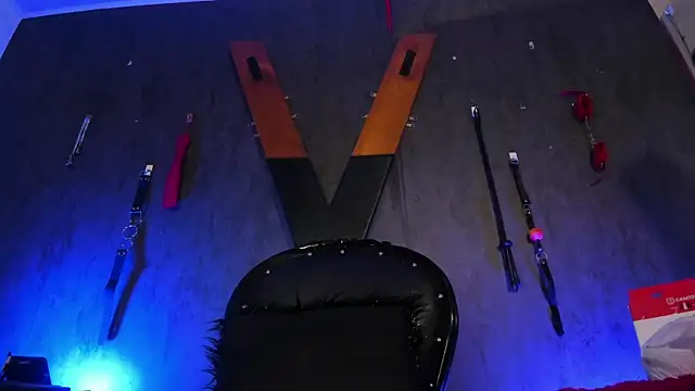 Snapshot of CharlotteScotte chatting on 03-12-25, 10:59 CharlotteScotte online show from 03-12-25, 10:59