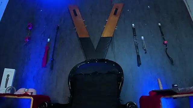 Snapshot of CharlotteScotte chatting on 03-18-25, 11:08 CharlotteScotte online show from 03-18-25, 11:08