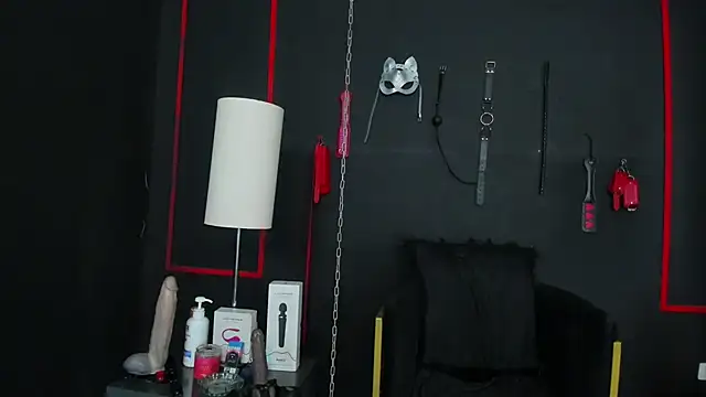 Snapshot of CharlotteScotte chatting on 09-10-25, 11:32 CharlotteScotte online show from 09-10-25, 11:32