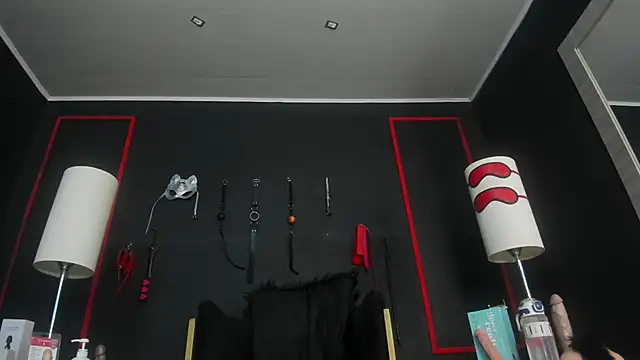 Snapshot of CharlotteScotte chatting on 09-25-25, 12:31 CharlotteScotte online show from 09-25-25, 12:31