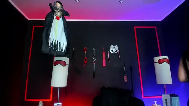 Snapshot of CharlotteScotte chatting on 10-20-25, 11:21 CharlotteScotte online show from 10-20-25, 11:21