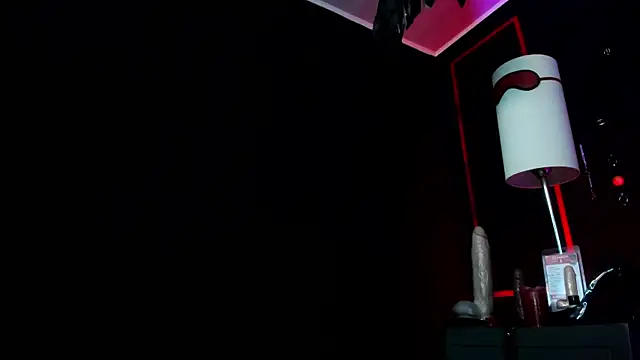 Snapshot of CharlotteScotte chatting on 10-22-25, 11:10 CharlotteScotte online show from 10-22-25, 11:10