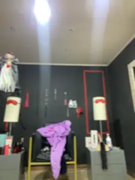 Snapshot of CharlotteScotte chatting on 10-25-25, 11:29 CharlotteScotte online show from 10-25-25, 11:29