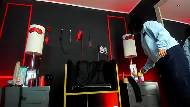 Snapshot of CharlotteScotte chatting on 11-05-25, 12:16 CharlotteScotte online show from 11-05-25, 12:16