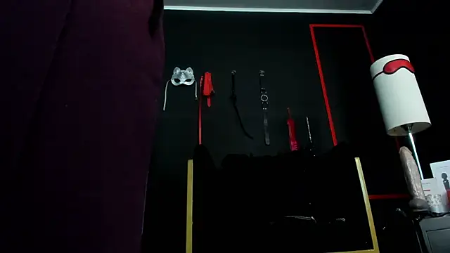 Snapshot of CharlotteScotte chatting on 01-14-26, 12:00 CharlotteScotte online show from 01-14-26, 12:00