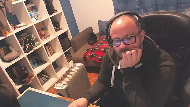 ravingr4d4 online show from 03-15-25, 10:22