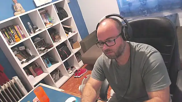 ravingr4d4 online show from 09-20-25, 03:13