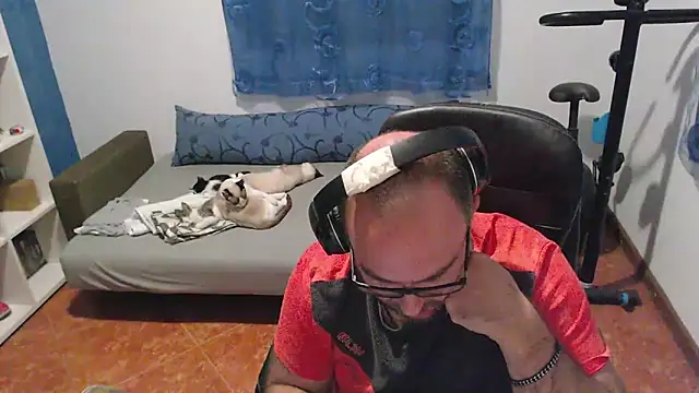 ravingr4d4 online show from 09-28-25, 01:11