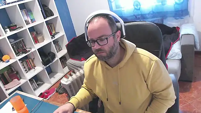 ravingr4d4 online show from 11-28-25, 10:40