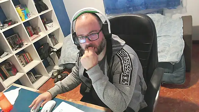 ravingr4d4 online show from 01-12-26, 09:14