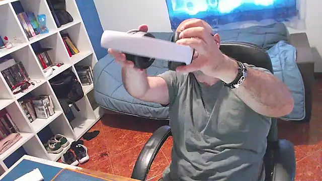 ravingr4d4 online show from 04-28-26, 08:19