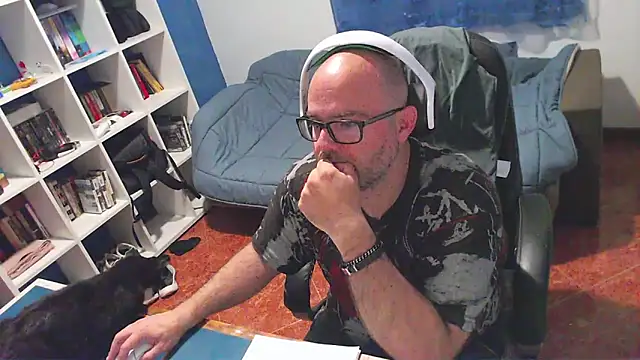 ravingr4d4 online show from 04-28-26, 09:20