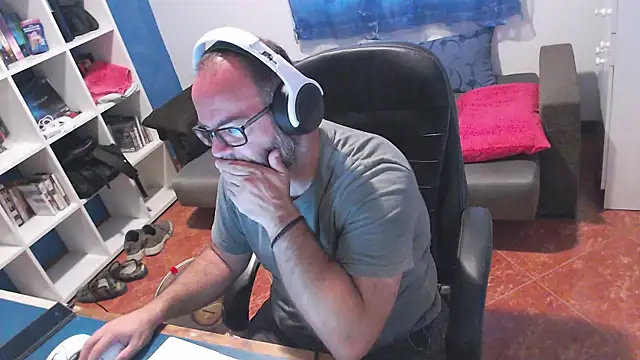 ravingr4d4 online show from 07-28-26, 08:10
