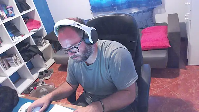 ravingr4d4 online show from 07-28-26, 02:13