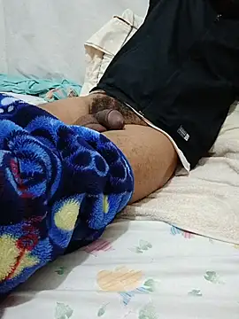 Snapshot of Mimo1402 chatting on 11-17-25, 05:57 Mimo1402 online show from 11-17-25, 05:57