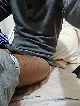 Snapshot of Mimo1402 chatting on 11-27-25, 06:15 Mimo1402 online show from 11-27-25, 06:15