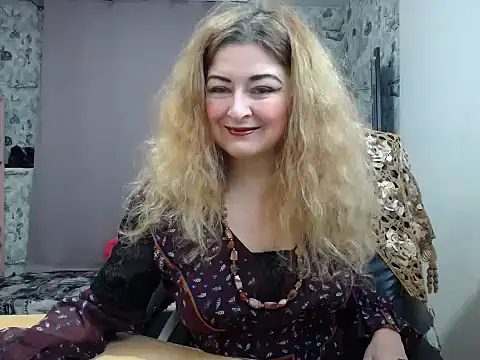 Snapshot of Helen1974 chatting on 03-11-25, 03:45 Helen1974 online show from 03-11-25, 03:45