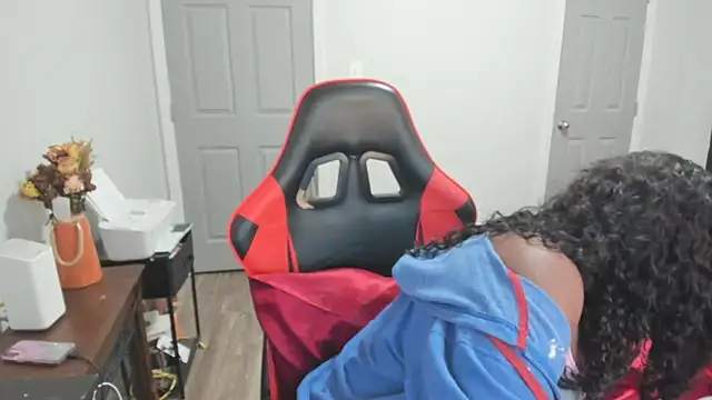 demi xoxo online show from 12-22-25, 09:12