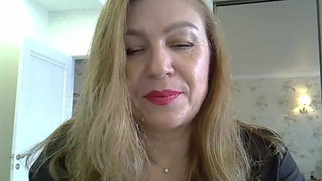 Snapshot of Alexandra-Rosee chatting on 01-12-26, 07:46 Alexandra-Rosee online show from 01-12-26, 07:46