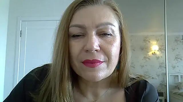Snapshot of Alexandra-Rosee chatting on 01-14-26, 07:58 Alexandra-Rosee online show from 01-14-26, 07:58