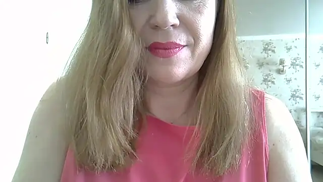 Snapshot of Alexandra-Rosee chatting on 02-18-26, 07:37 Alexandra-Rosee online show from 02-18-26, 07:37