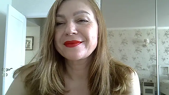 Snapshot of Alexandra-Rosee chatting on 02-22-26, 06:35 Alexandra-Rosee online show from 02-22-26, 06:35