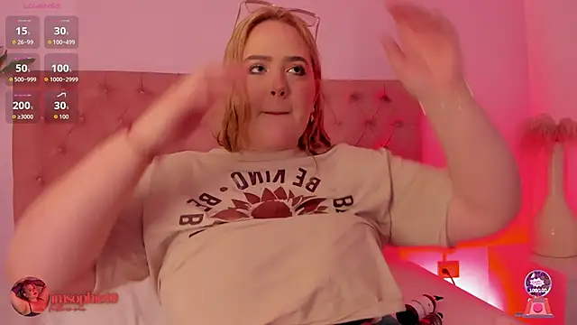 Snapshot of sophiarossee_ chatting on 09-10-25, 12:05 sophiarossee online show from 09-10-25, 12:05