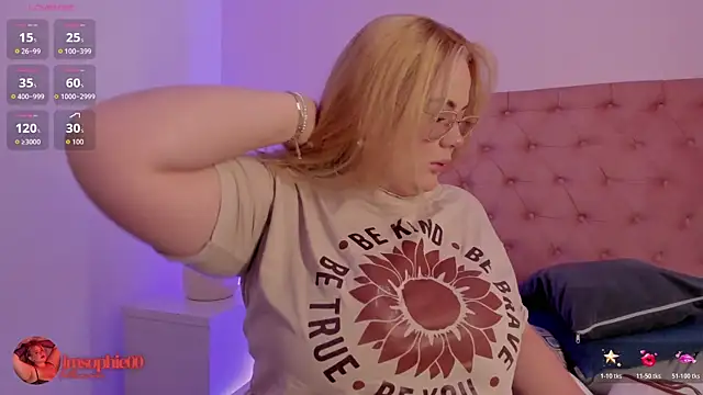 Snapshot of sophiarossee_ chatting on 11-01-25, 12:18 sophiarossee online show from 11-01-25, 12:18