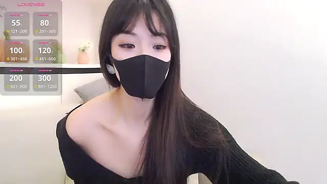 Snapshot of Duludulu_007 chatting on 02-23-26, 04:43 Duludulu 007 online show from 02-23-26, 04:43