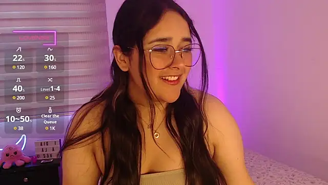 Snapshot of Megan_FE chatting on 12-22-24, 01:11 Megan FE online show from 12-22-24, 01:11