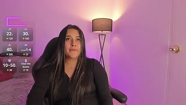 Snapshot of Megan_FE chatting on 01-14-25, 11:27 Megan FE online show from 01-14-25, 11:27