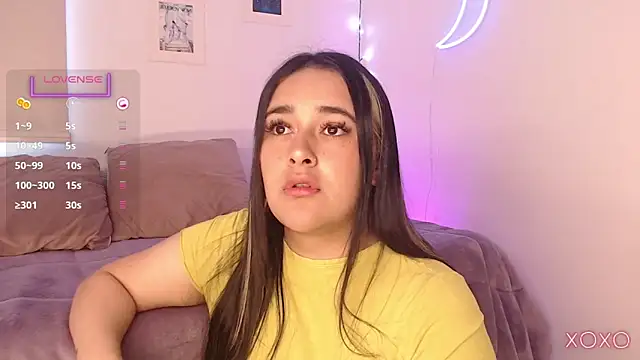 Snapshot of Megan_FE chatting on 02-06-25, 01:54 Megan FE online show from 02-06-25, 01:54
