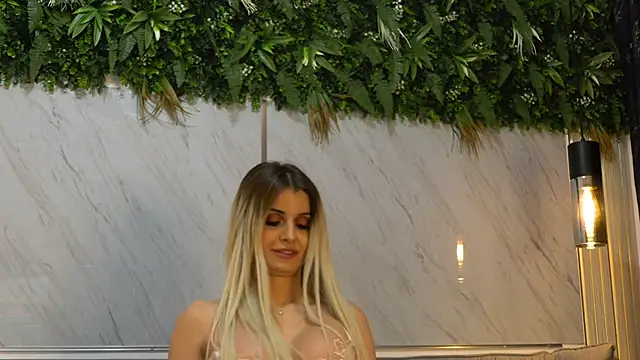 MiaCharm online show from 01-31-26, 07:56