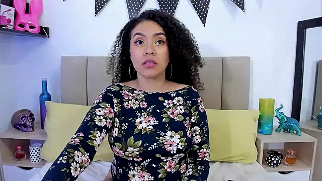 Zoe Gruber online show from 12-20-24, 02:19