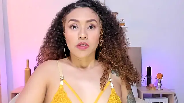 Zoe Gruber online show from 12-18-25, 01:00