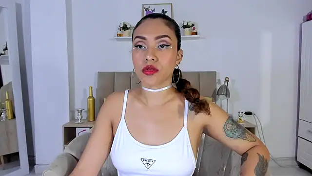 Zoe Gruber online show from 04-26-26, 11:13