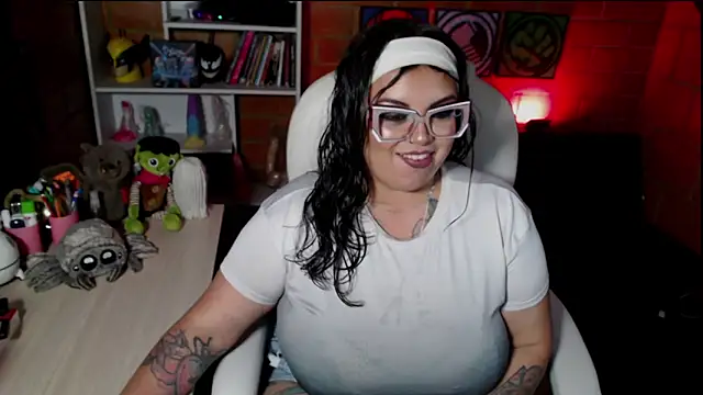 juliette rd online show from 11-12-25, 03:07