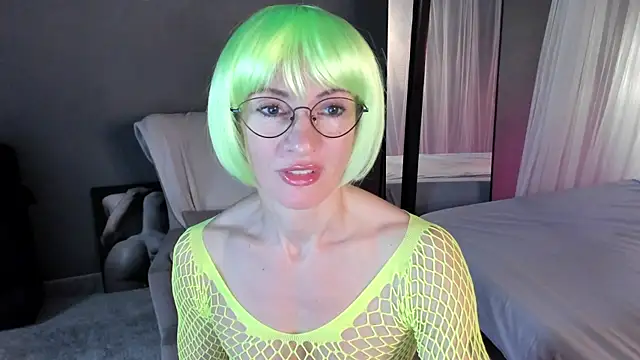 Snapshot of Dorothy_Meyer chatting on 05-27-26, 02:30 Dorothy Meyer online show from 05-27-26, 02:30