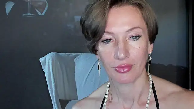 Dorothy Meyer online show from 07-06-26, 04:09